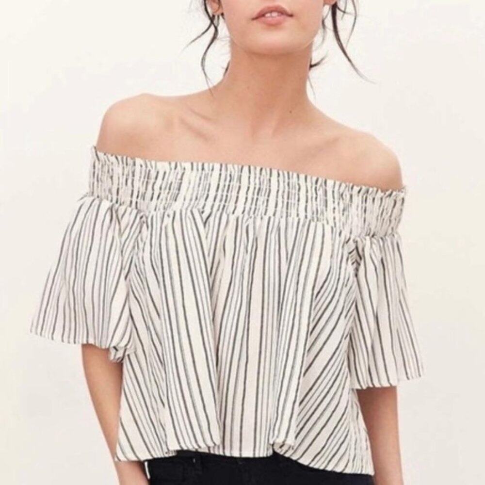 UO Kimchi Blue Off the Shoulder Striped Flowy Top Medium Gray White
